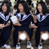 【PALPIS】明らかに不釣り合いなカップル、制服JKが座りパンチラ披露ww