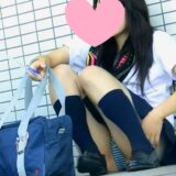 【Pcolle】時代を感じるガラケー時代の制服JK座りパンチラ4連発…www